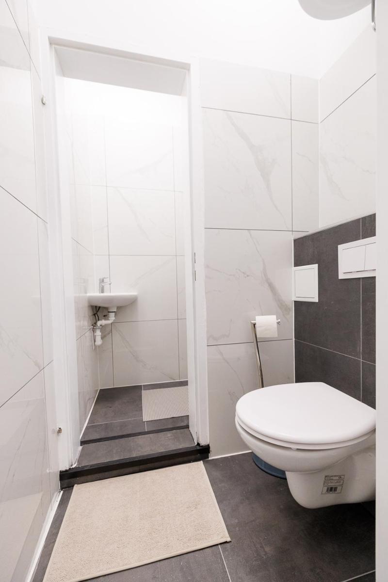 Central City Style Rooms By Home2 Bécs Kültér fotó