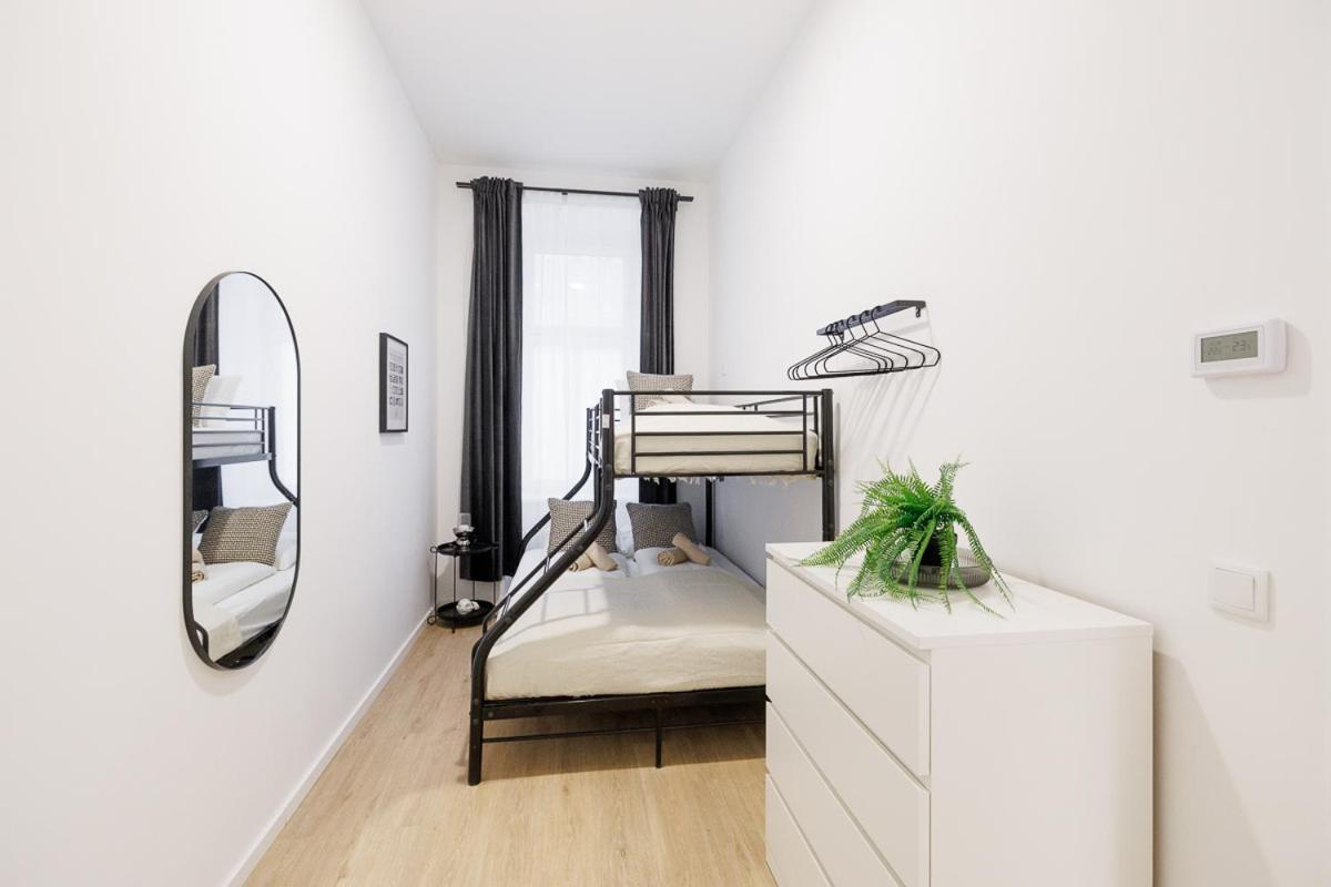 Central City Style Rooms By Home2 Bécs Kültér fotó