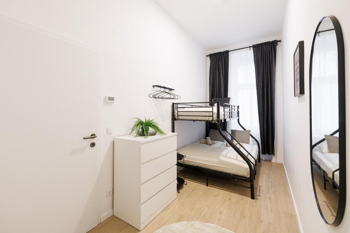 Central City Style Rooms By Home2 Bécs Kültér fotó